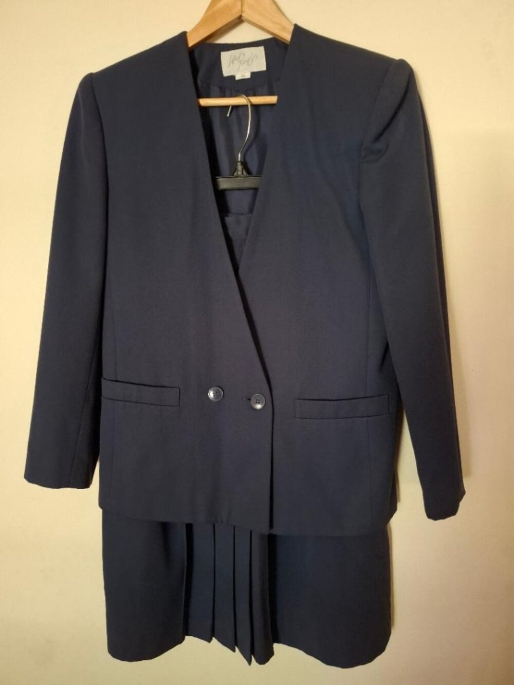 Vintage Lord & Taylor Women's Blue Size 10 Two-Piece Suit Size 10